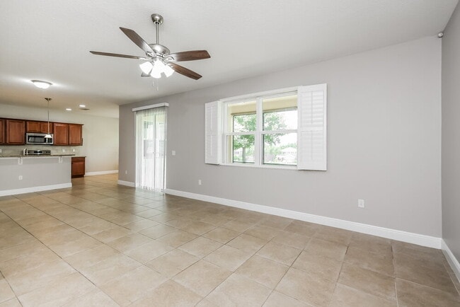 Building Photo - 3165 Bayou Ln