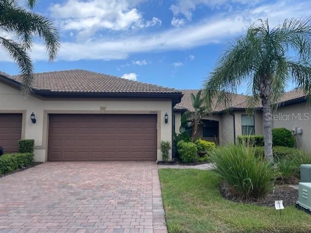 Foto principal - 13565 Piero St