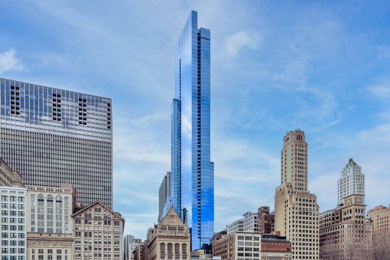 Foto principal - 60 E Monroe St