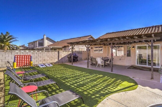 Foto del edificio - 3154 Laurel Ave
