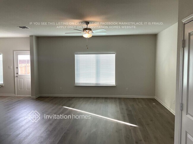 Foto del edificio - 1325 Wind Drift Wy