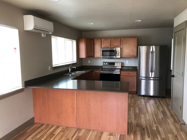 Foto del edificio - 150 E 15th Ave