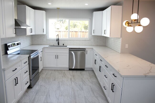 Foto del edificio - ENJOY THE PERFECT BLEND OF COMFORT AND ENT...