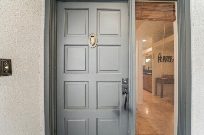 Foto del edificio - Furnished 2-Bed, 2-Bath Condo in Gainey Ranch