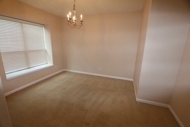 Building Photo - 19631 Little Pine Ln