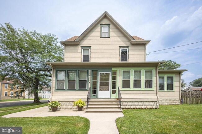 Photo - 101 Newton Ave House