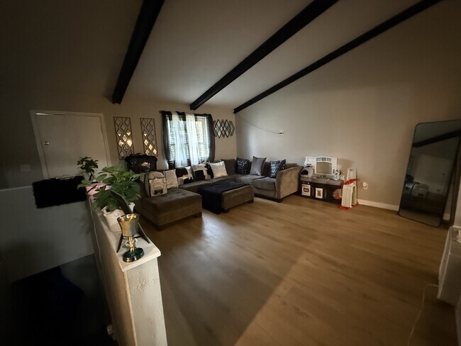 Foto del edificio - 4410 N Bend Rd