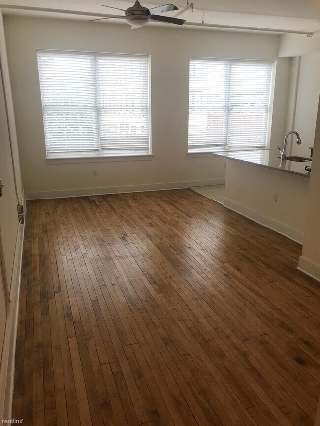Foto del edificio - 1 br, 1 bath Condo - 613 N Lombardy St 207