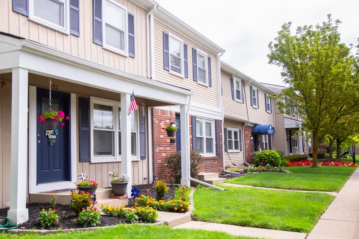 Primary Photo - Meadowfield Townhomes