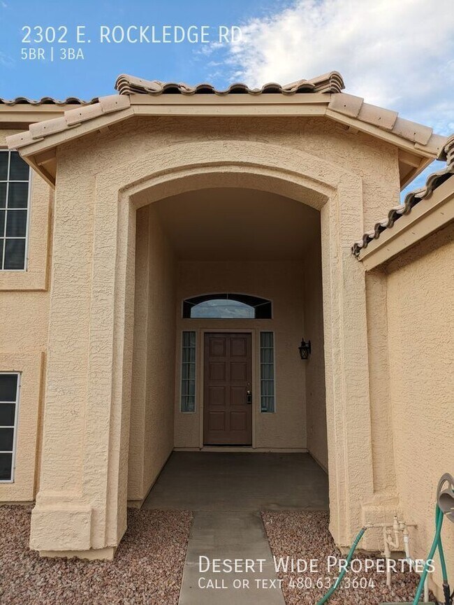 Building Photo - Amazing 5 bed, 3 bath home located near Ra...