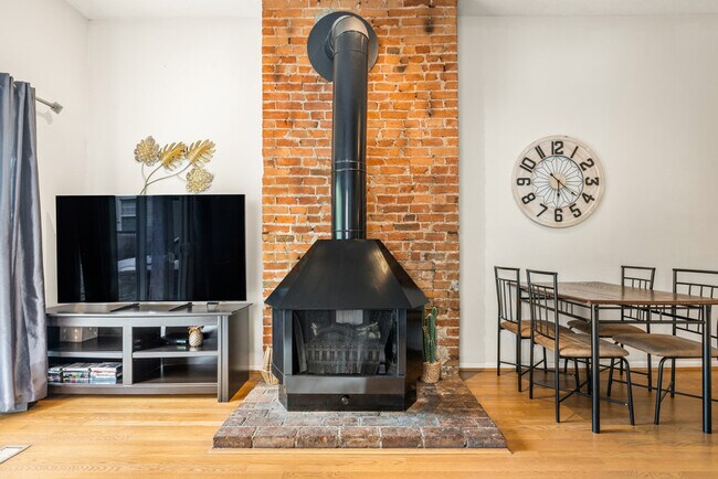 Foto del edificio - 962 Pavilion St