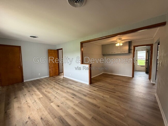 Building Photo - 33W249 Butterfield Rd