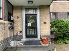 Building Photo - 230 Farmington Ave