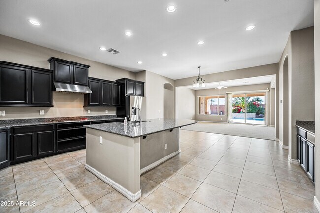 Foto del edificio - 4060 S Emerson St