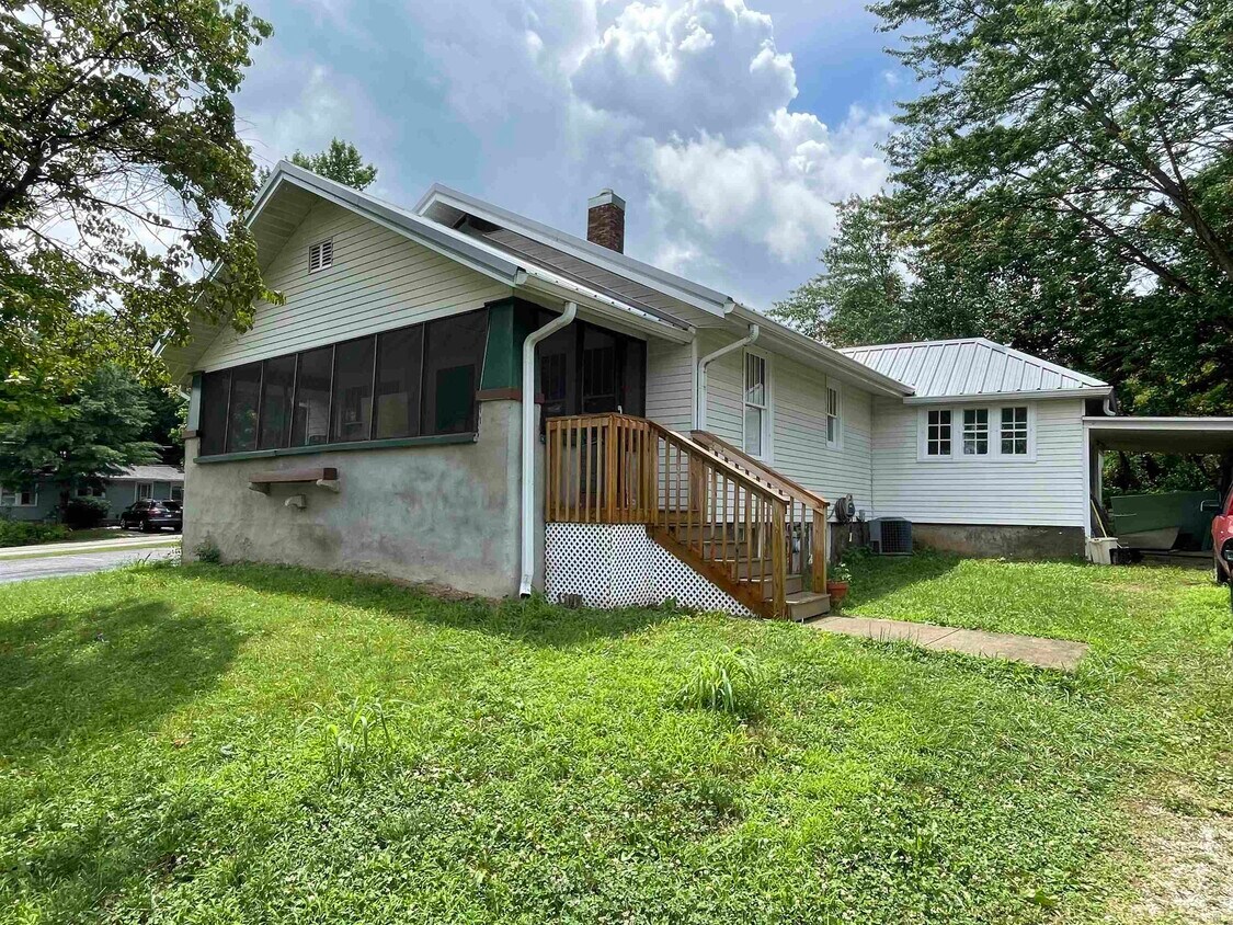 Foto principal - 2424 S Milton Dr