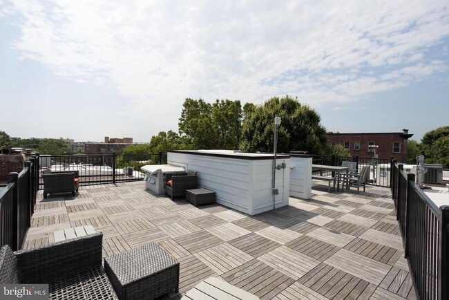 Foto del edificio - 2869 28th St NW