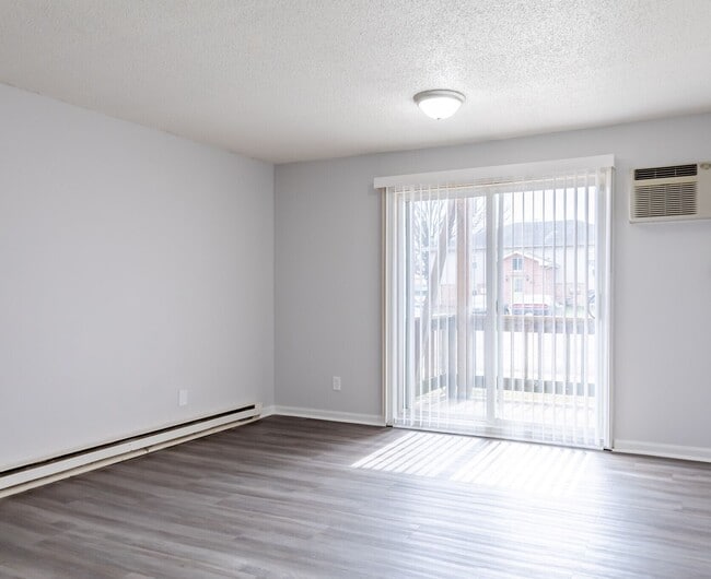 Building Photo - Onyx on Victoria