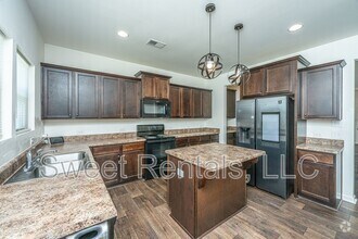 Building Photo - 105 Rockingham Way