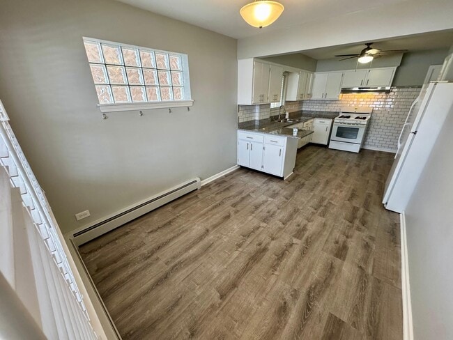 Foto del edificio - 6038 W Peterson Ave