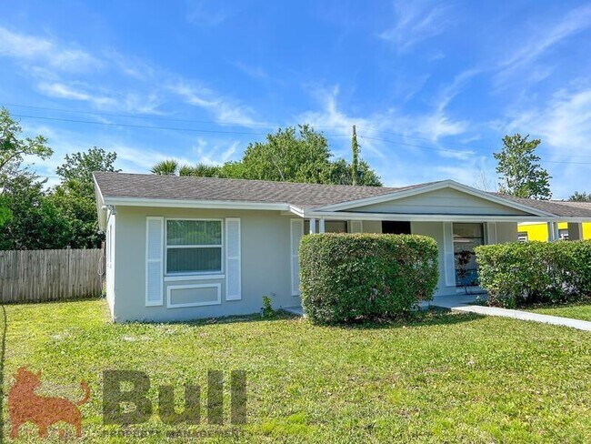 Foto del edificio - 4438 Weldon Pl