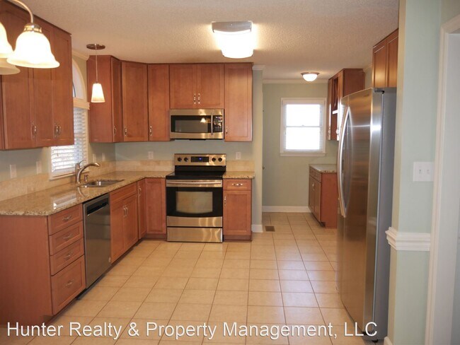 Building Photo - 3 br, 2.5 bath House - 1101 Bent Grass Lane