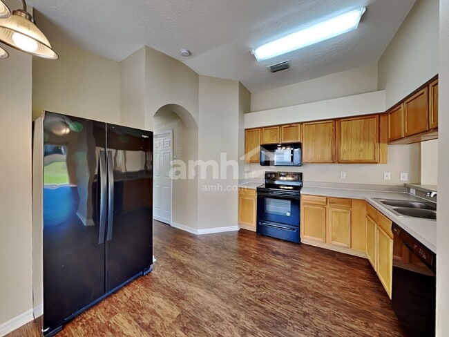 Building Photo - 4409 Country Hills Blvd