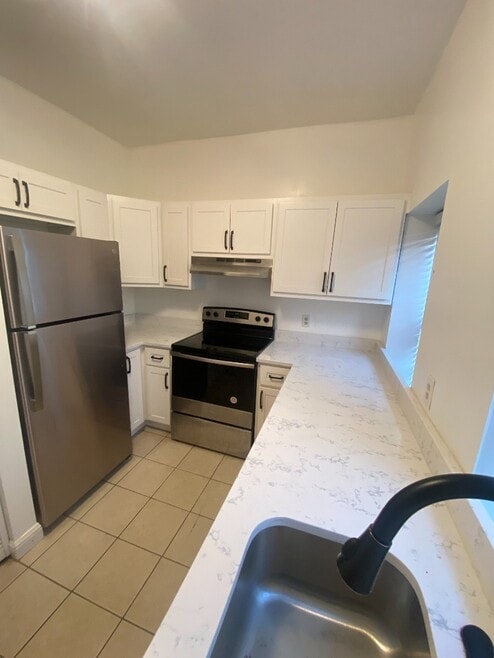 Building Photo - 921AR Geyer