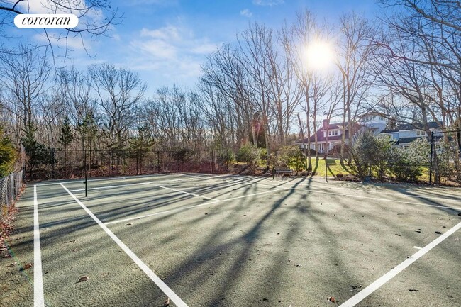 Foto del edificio - 3368 Noyack Rd