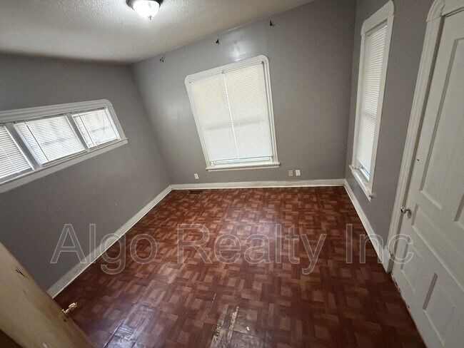 Foto del edificio - 2647 Fremont Ave N