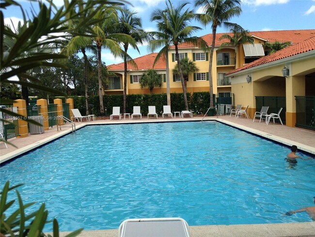 Foto del edificio - 7320 NW 114th Ave