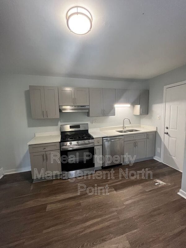 Building Photo - 466 Birney St NE