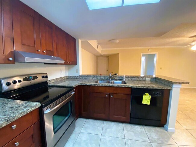 Foto del edificio - 9022 W Atlantic Blvd