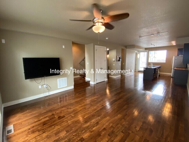 Foto del edificio - 2620 W Front View Cres Dr