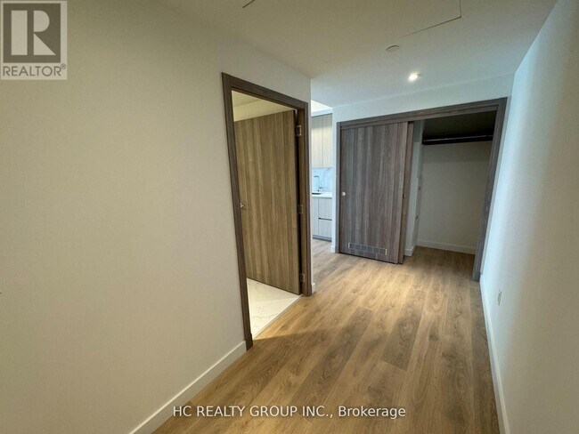 Building Photo - 27 McMahon Dr