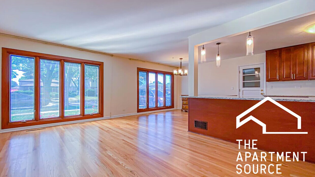 Primary Photo - 2125 Eastview Dr