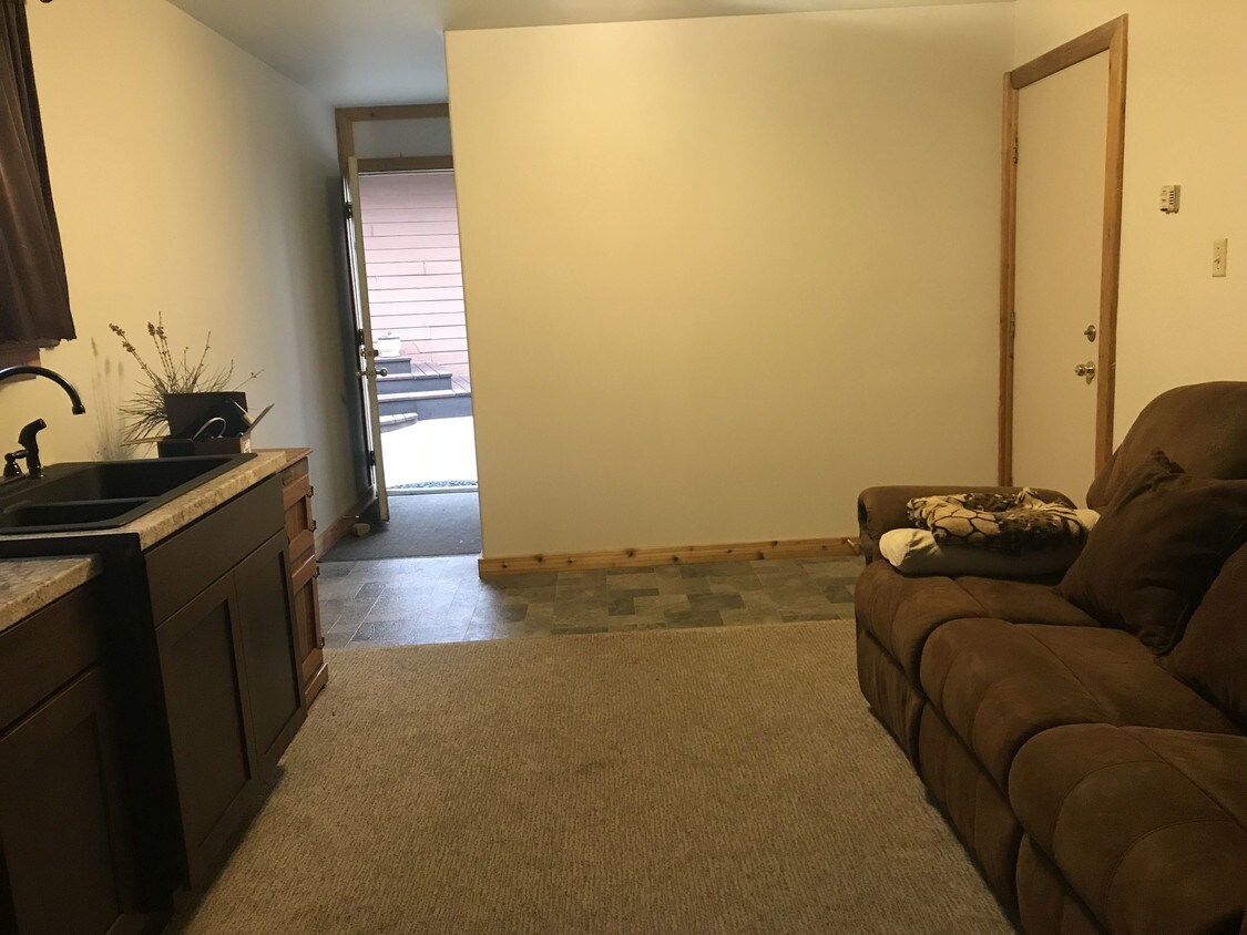 Main floor, kitchen and tv room - 3489 S Vista Loop