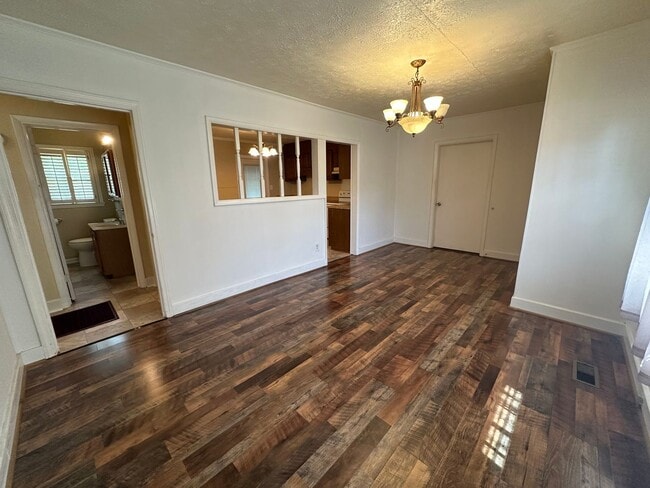 Building Photo - 5212 Spruce Dr