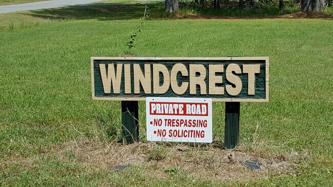 Foto del edificio - 604 Windcrest Dr