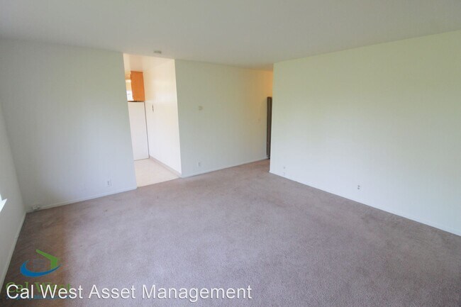 Building Photo - 1376 Sierra Ave
