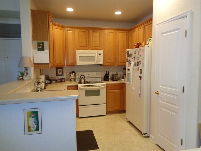 Foto del edificio - Lakewood condo close to downtown Denver + ...