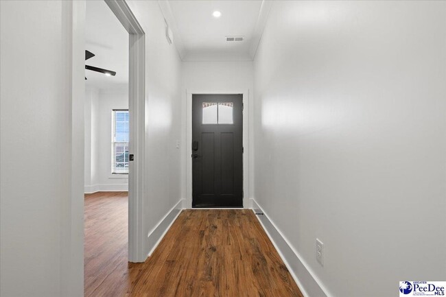 Foto del edificio - 1316 Twelve Oaks Ln