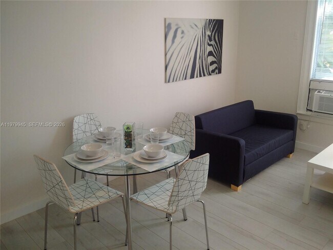 Foto del edificio - 842 Meridian Ave