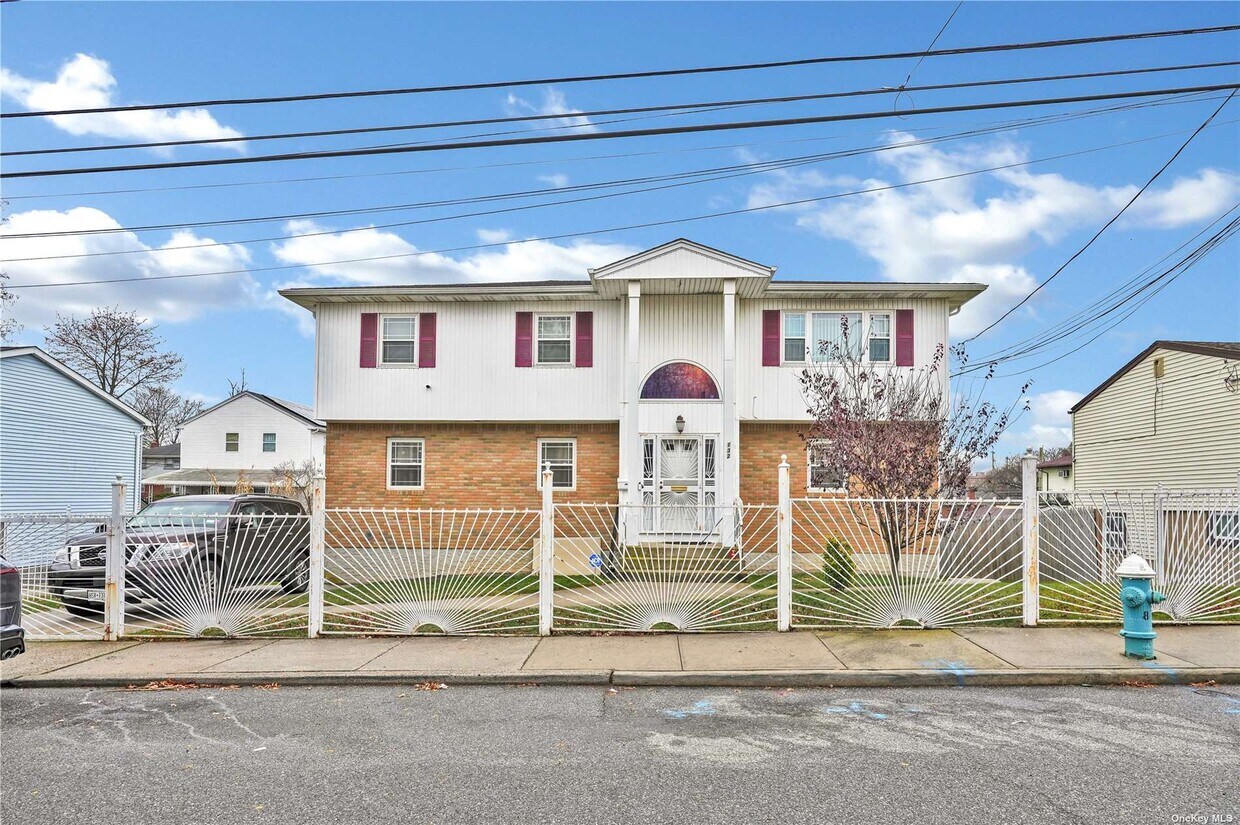 132 Louis Ave, Elmont, NY 11003 House Rental in Elmont, NY