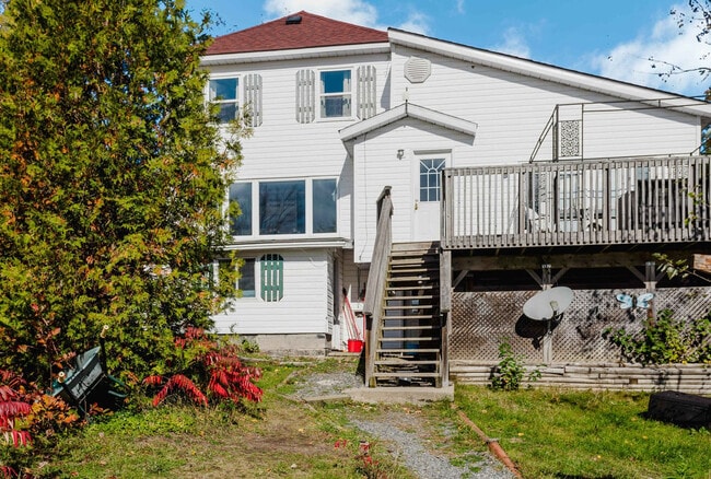 Building Photo - 1383 Muskoka District Road 169