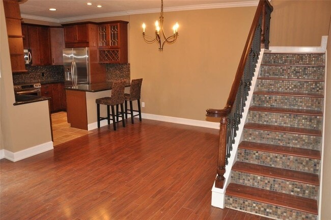Building Photo - 2220 Bering Dr