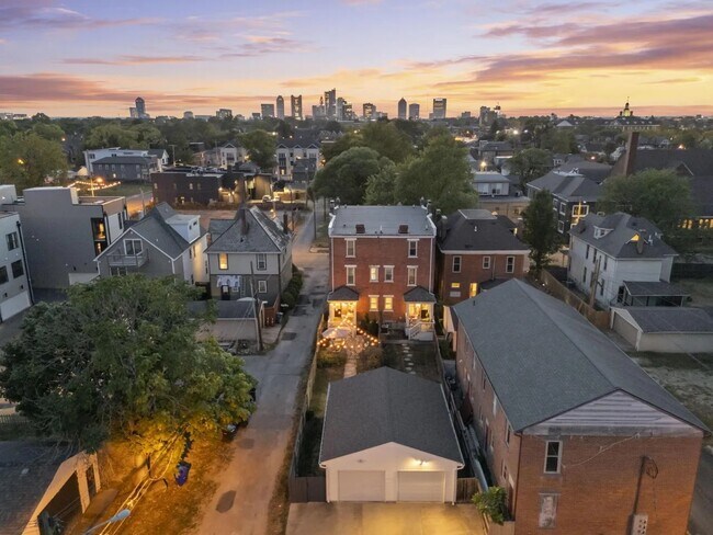 Foto del edificio - 144 Wilson Ave