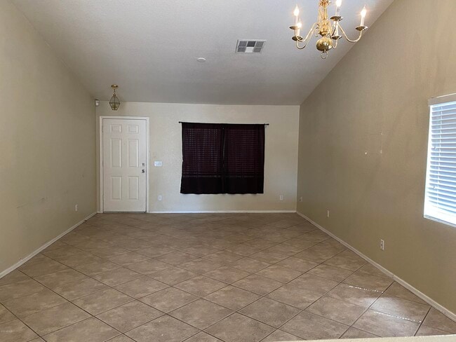 Building Photo - 10453 W Granada Rd