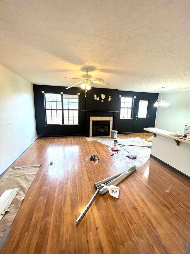 Foto del edificio - 1742 Cave Mill Rd