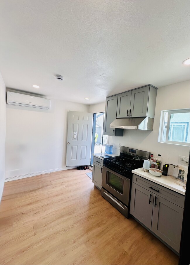 Foto del edificio - 15509 Denley St