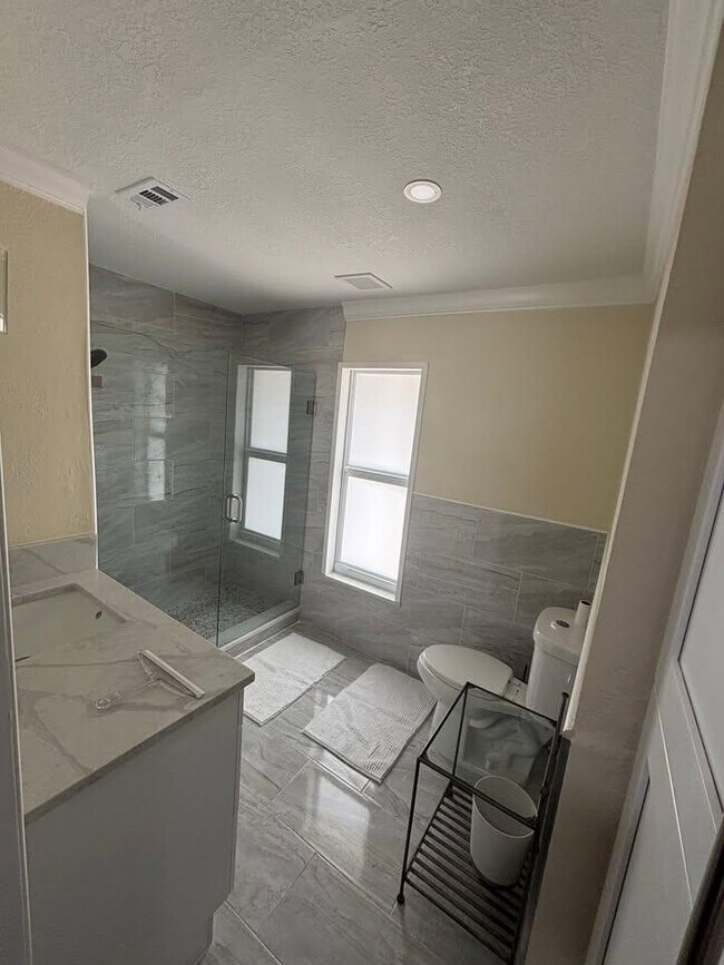 Foto del edificio - 1257 SE Airoso Blvd